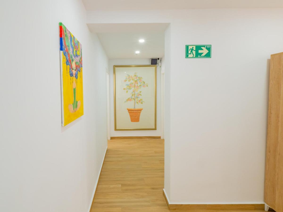 Cubo'S Hostal William'S Sunny 2 With Breakfast Torre de Benagalbon Esterno foto