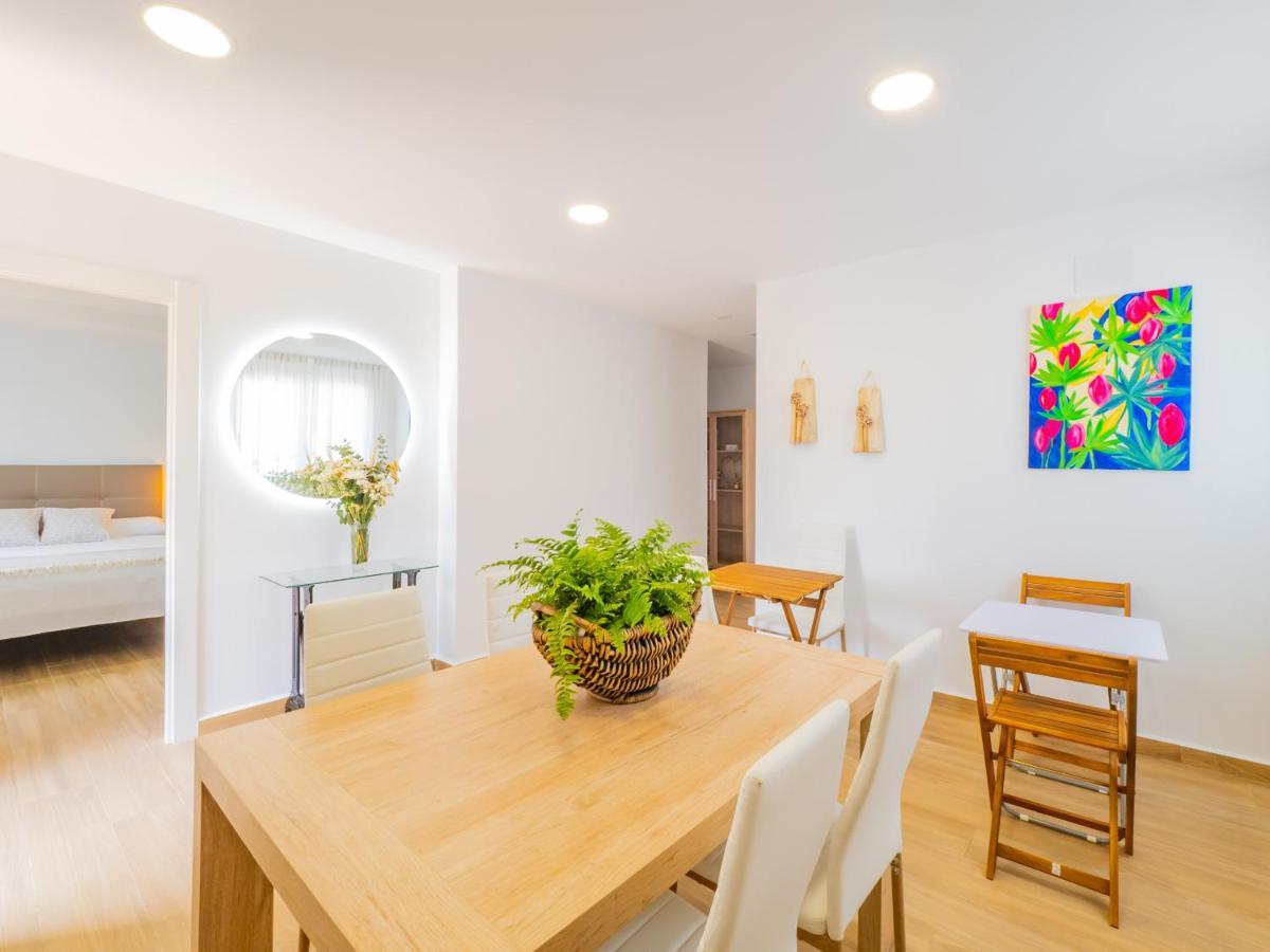 Cubo'S Hostal William'S Sunny 2 With Breakfast Torre de Benagalbon Esterno foto