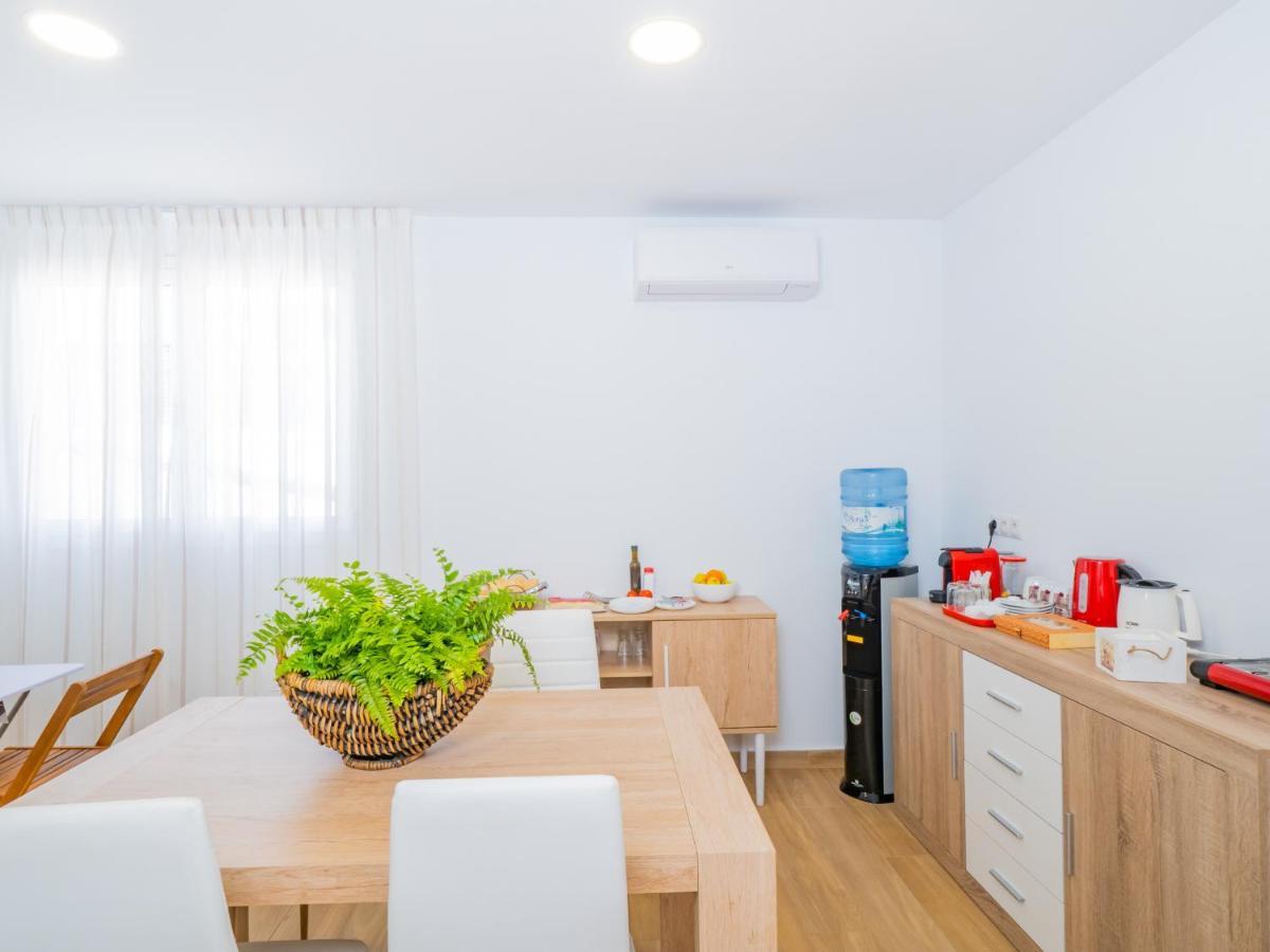 Cubo'S Hostal William'S Sunny 2 With Breakfast Torre de Benagalbon Esterno foto