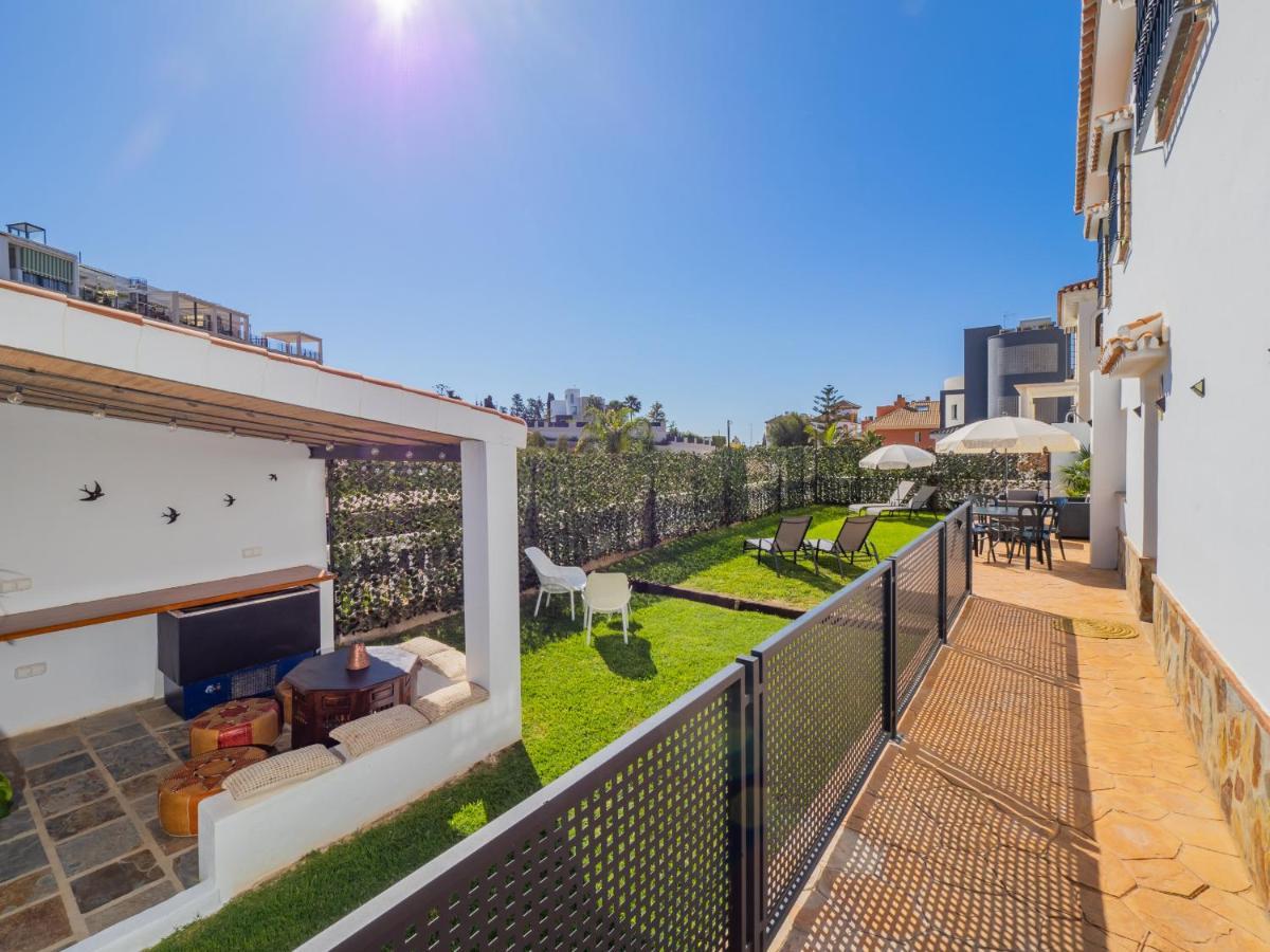 Cubo'S Hostal William'S Sunny 2 With Breakfast Torre de Benagalbon Esterno foto