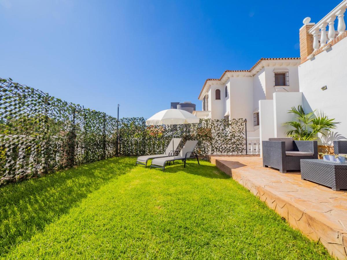 Cubo'S Hostal William'S Sunny 2 With Breakfast Torre de Benagalbon Esterno foto